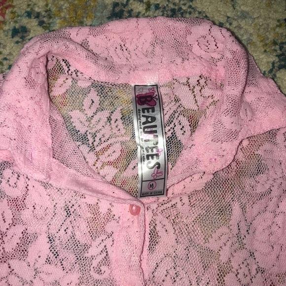 🧜🏼♀️3 for $15 item!🧜🏼♀️ lace blouse - Picture 2 of 2